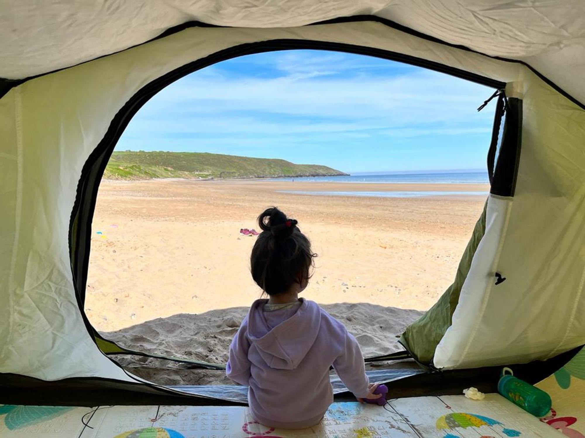 Sea Whispers - My Charming Costal Retreat In 욜 외부 사진